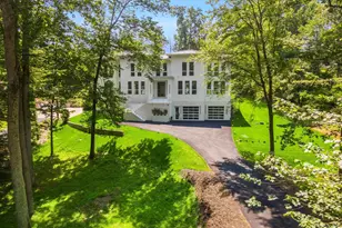 8757 Brook Rd, McLean, VA 22102 - Photo 2