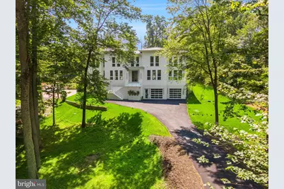 8757 A Brook Road, McLean, VA 22102 - Photo 2