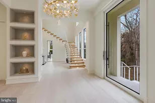 8757 A Brook Rd, McLean, VA 22102 - Photo 4