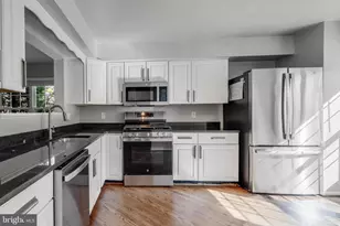 5661 Thorndyke Ct, Centreville, VA 20120 - Photo 6