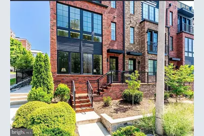 11748 Sunrise Valley Drive, Reston, VA 20191 - Photo 2