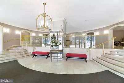 8380 Greensboro Drive #322, McLean, VA 22102 - Photo 2