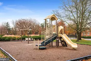 6725 W Wakefield Dr, Alexandria, VA 22307 - Photo 10