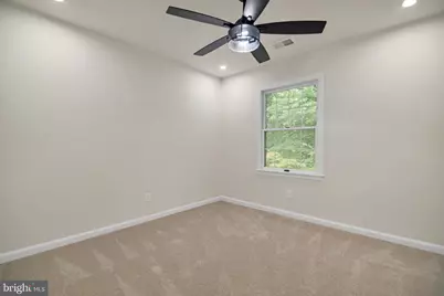 5809 Shana Place, Burke, VA 22015 - Photo 30