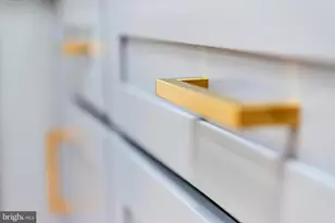 5809 Shana Pl, Burke, VA 22015 - Photo 16