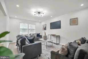 5809 Shana Pl, Burke, VA 22015 - Photo 6