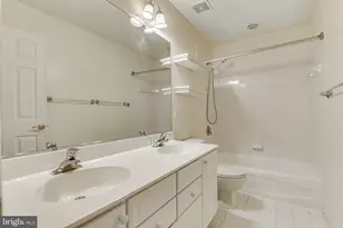 122 Shepherdson Ln NE, Vienna, VA 22180 - Photo 26