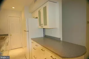 8358 Dunham Ct, Springfield, VA 22152 - Photo 4