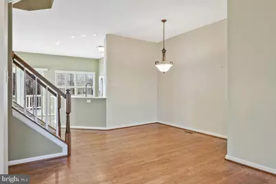 12025 Edgemere Circle, Reston, VA 20190 - Photo 6