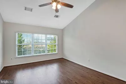 12025 Edgemere Circle, Reston, VA 20190 - Photo 16