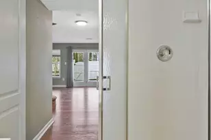 12025 Edgemere Cir, Reston, VA 20190 - Photo 34