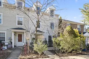 5915 Havener House Way, Centreville, VA 20120 - Photo 2