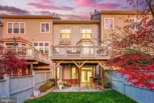 12222 Dorrance Ct, Reston, VA 20190 - Photo 2