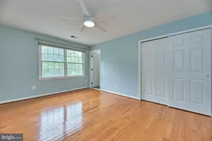2859 Cherry Branch Ln, Herndon, VA 20171 - Photo 28