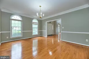 2859 Cherry Branch Ln, Herndon, VA 20171 - Photo 8