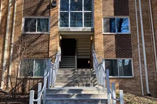 8002 Le Havre Pl, Falls Church, VA 22042 - Photo 2
