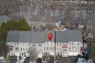 11117 Little Compton Dr, Reston, VA 20191 - Photo 2