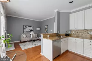 6602 Thurlton Dr, Alexandria, VA 22315 - Photo 14