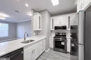 11319 Aristotle Dr, Fairfax, VA 22030 - Photo 8