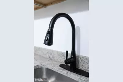 625 Center Street #T3, Herndon, VA 20170 - Photo 2