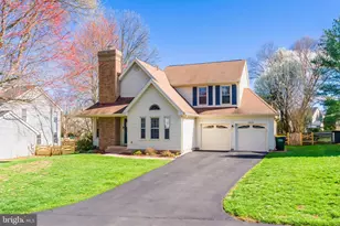 13214 Stone Heather Dr, Herndon, VA 20171 - Photo 2