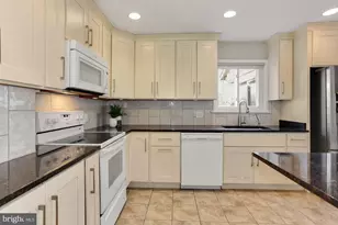 2032 Greenwich St, Falls Church, VA 22043 - Photo 8