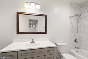 7202 Pine Dr, Annandale, VA 22003 - Photo 16