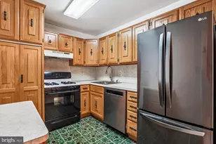 6147 Leesburg Pike, Falls Church, VA 22041 - Photo 14