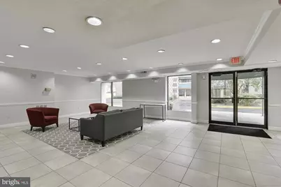 6147 Leesburg Pike #107, Falls Church, VA 22041 - Photo 38