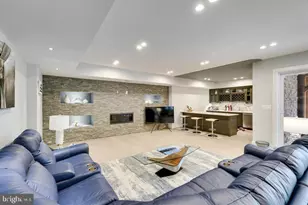9604 Pembroke Pl, Vienna, VA 22182 - Photo 46