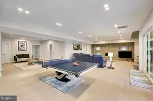 9604 Pembroke Pl, Vienna, VA 22182 - Photo 42