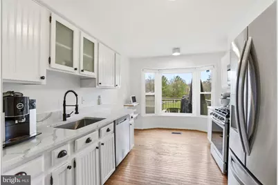5734 Edgewater Oak Court, Burke, VA 22015 - Photo 8