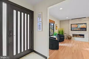 10518 Acacia Ln, Fairfax, VA 22032 - Photo 6