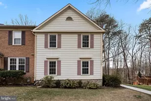 7433 Spring Tree Dr, Springfield, VA 22153 - Photo 2
