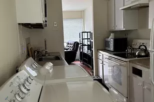 1218 Magnolia Ln, Herndon, VA 20170 - Photo 8