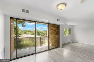 8001 Chanute Pl, Falls Church, VA 22042 - Photo 14