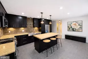 8100 Langbrook Rd, Springfield, VA 22152 - Photo 6