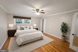 8100 Langbrook Rd, Springfield, VA 22152 - Photo 14