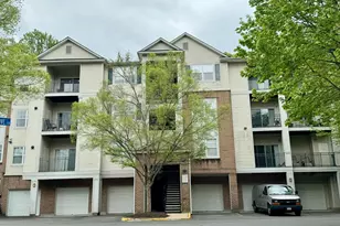 12140 Garden Grove Cir, Fairfax, VA 22030 - Photo 2