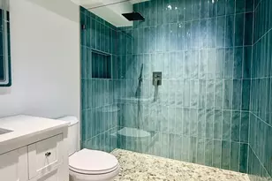 816 Utterback Store Rd, Great Falls, VA 22066 - Photo 16