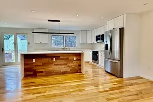 816 Utterback Store Rd, Great Falls, VA 22066 - Photo 6