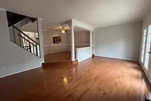 12002 Lisa Marie Ct, Fairfax, VA 22033 - Photo 8