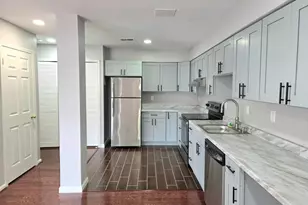 5903 Havener House Way, Centreville, VA 20120 - Photo 8