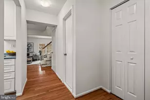 9637 Scotch Haven Dr, Vienna, VA 22181 - Photo 4