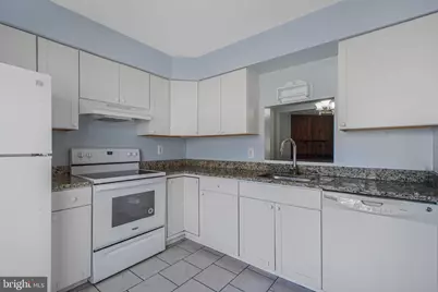 2104 Berger Place, Herndon, VA 20170 - Photo 4