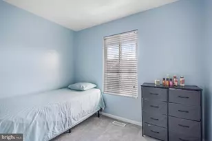 2104 Berger Pl, Herndon, VA 20170 - Photo 18