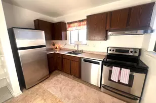 4129 Meadowland Ct, Chantilly, VA 20151 - Photo 8