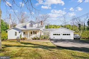 2627 Five Oaks Rd, Vienna, VA 22181 - Photo 2