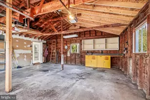 2627 Five Oaks Rd, Vienna, VA 22181 - Photo 46