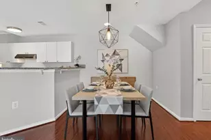 11329 Aristotle Dr, Fairfax, VA 22030 - Photo 10